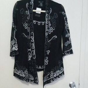 Lauren Michelle Black and White Knit Blouse